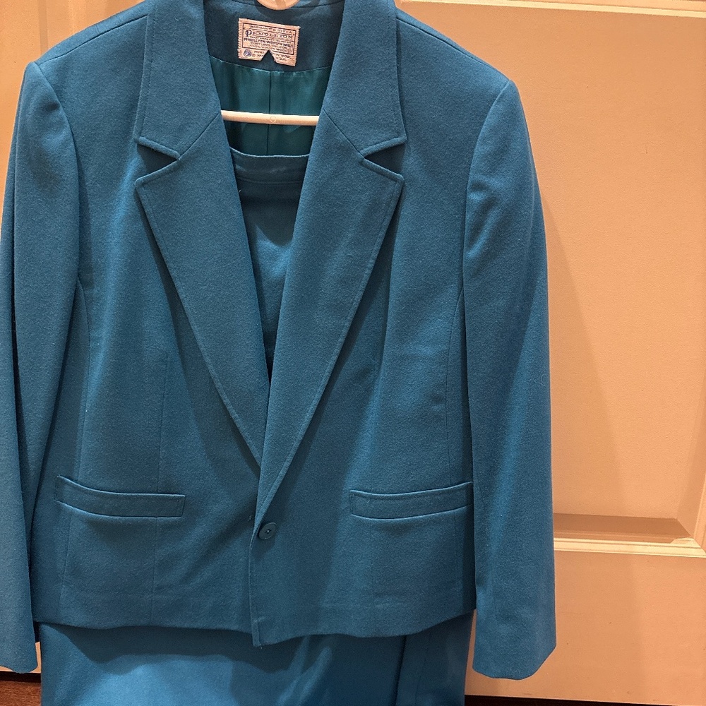 Vintage Pendleton suite teal blue blazer & skirt